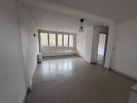 location appartement 3 pièces 61.7 m² à lille (59000)  935 €