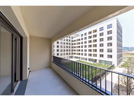 location appartement 4 pièces 85 m² à rouen (76000)  1 080 €