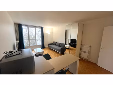 location meublée appartement 1 pièce 30 m² à vincennes (94300)  1 090 €