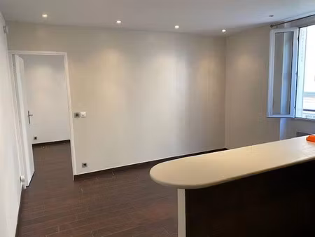 location meublée appartement 2 pièces 31 m² à paris 20ème (75020)  1 250 €