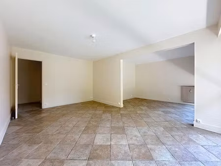 location appartement 4 pièces 80.03 m² à joinville-le-pont (94340)  1 800 €