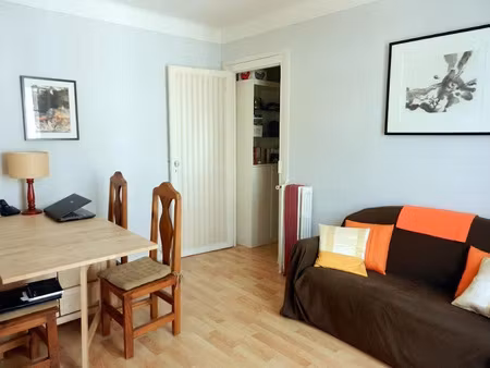 location meublée appartement 2 pièces 39 m² à paris 15ème (75015)  1 450 €