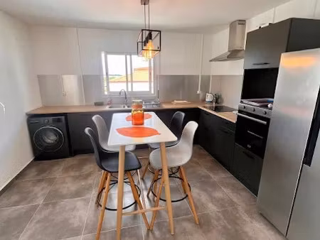 location meublée appartement 4 pièces 88.99 m² à petit bourg (97170)  1 500 €