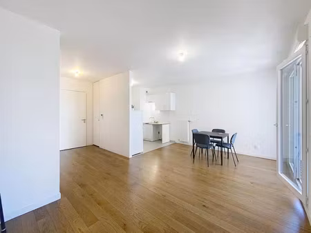 location meublée appartement 3 pièces 67 m² à saint-ouen (93400)  1 670 €