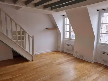 location appartement 3 pièces 70 m² à paris 7ème (75007)  2 100 €