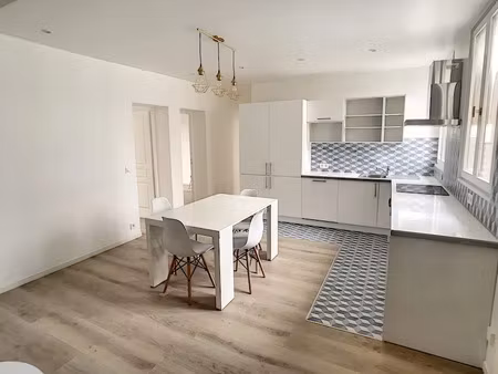 location meublée appartement 5 pièces 100 m² à maisons-alfort (94700)  3 000 €