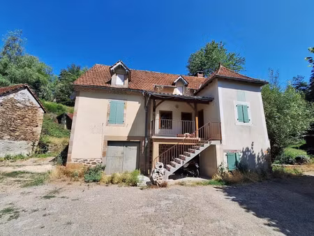 location maison 4 pièces 84.4 m² à anglars (46120)  780 €