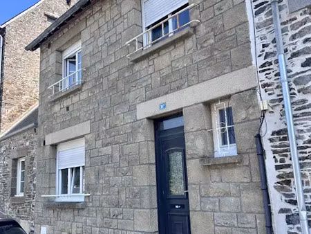 location maison 4 pièces 82 m² à dol-de-bretagne (35120)  1 050 €