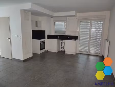 location maison 5 pièces 90.23 m² à saint-jean-de-braye (45800)  1 037 €