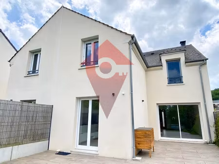location maison 5 pièces 108 m² à orgeval (78630)  1 930 €