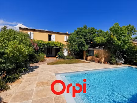 location meublée maison 5 pièces 119.84 m² à saint-cyr-sur-mer (83270)  2 232 €