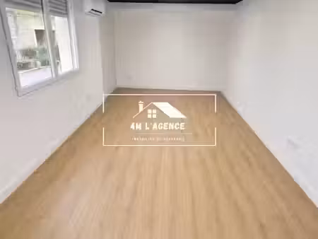location locaux professionnels 1 pièce 24 m² à cappelle-en-pévèle (59242)  900 €
