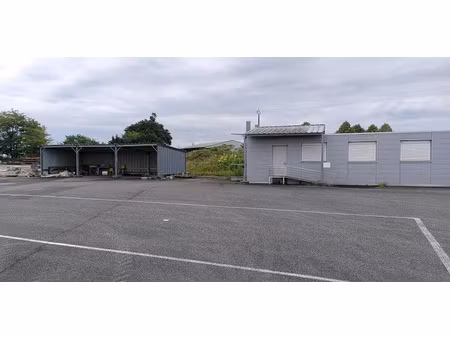 location locaux professionnels 160 m² à lescar (64230)  nan €