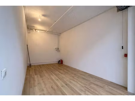 location locaux professionnels 18 m² à orthez (64300)  nan €