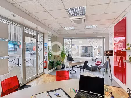 location locaux professionnels 75 m² à perigueux (24000)  nan €
