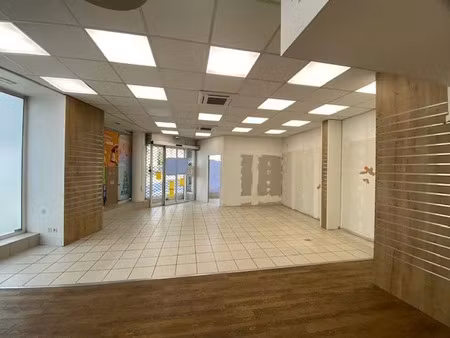 location locaux professionnels 125 m² à brest (29200)  nan €