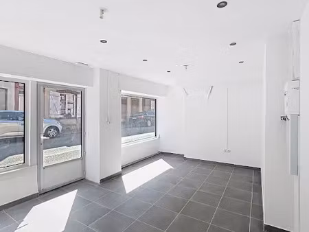 location locaux professionnels 1 pièce 23.14 m² à verneuil d'avre et d'iton (27130)  530 €