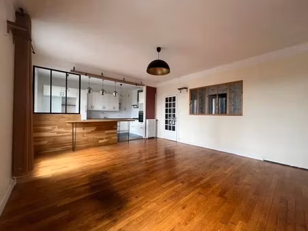 location appartement 4 pièces 102 m² à brest (29200)  1 276 €