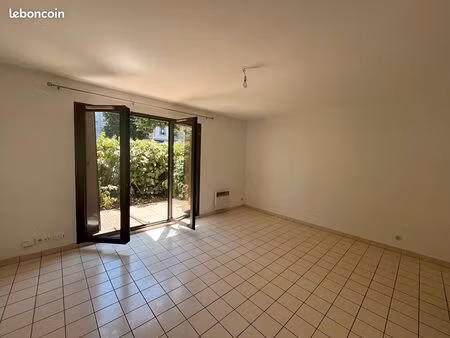 studio 1 pièce 29 m²
