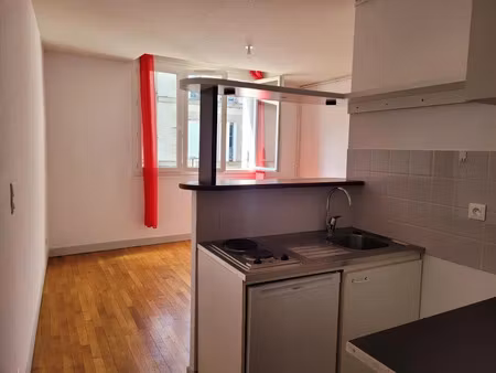 location appartement 2 pièces 33.17 m² à la souterraine (23300)  360 €