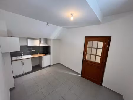 location appartement 2 pièces 37.6 m² à sommieres (30250)  510 €