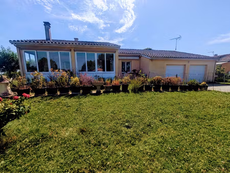 moissac maison de plain-pied avec jardin  proche commodité