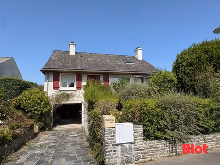 montfort-sur-meu – maison familiale 4 chambres avec sous-sol complet  gare et centre-ville