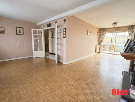 a vendre chez blot immobilier - maison t6 - 133m² - sainte therese - jardin - garage - a r