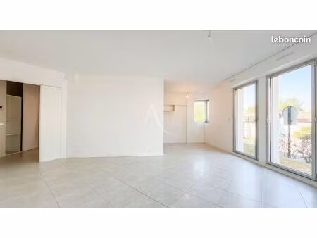 appartement 3 pièces 69 m²