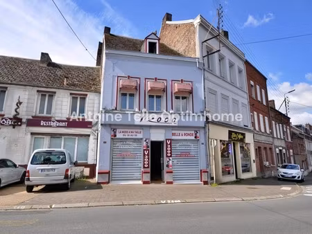 maison d'habitation & commerce libre avec jardin clos en centre ville - le cateau