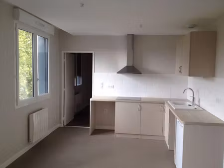 location appartement 2 pièces 45 m² à castres (81100)  535 €