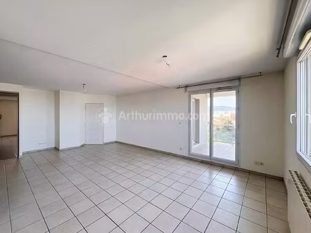 appartement t3 - garage - balcon - 78 m² - rue du rassat