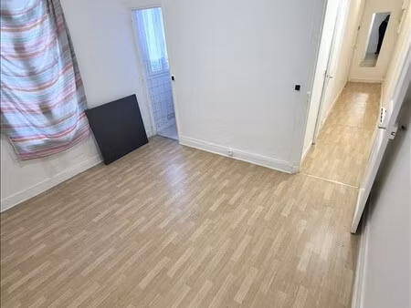 appartement - 3ème étage - 19 m2 - 1 pièce - non meublé