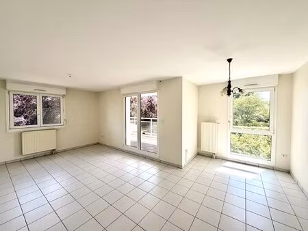bel appartement 2 pièces avec balcon à la wantzenau