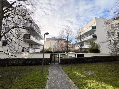 location meublée appartement 2 pièces 40.84 m² à massy (91300)  1 050 €