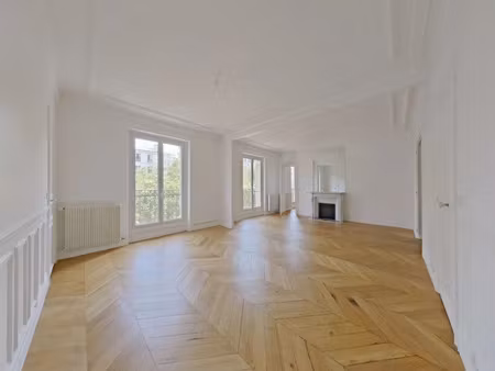 location appartement 5 pièces 106.4 m² à paris 17ème (75017)  3 530 €