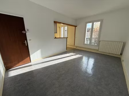 beau t3 de 62 89 m² à villemomble – coin cuisine semi-ouvert sur séjour