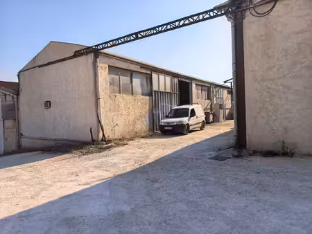 a louer entrepôt de 120 m2 le pradet