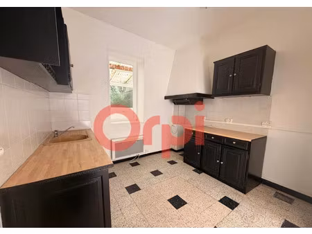 location maison 3 pièces 67.52 m² à peronne (80200)  700 €