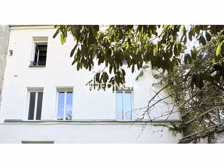 duplex en centre-ville avec jardin privatif