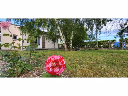 maison de plain-pied 100 m² au calme avec grand jardin cadillac