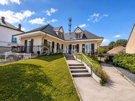 maison familiale aux volumes exceptionnels avec appartement indépendant