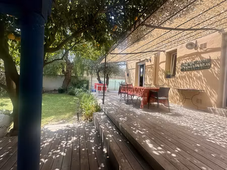 maison de ville 4 chambres   jardin   piscine