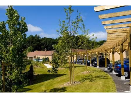 senioriales - maison rambouillet 2 chambres 78 m2 + parking + garage + cave à vin
