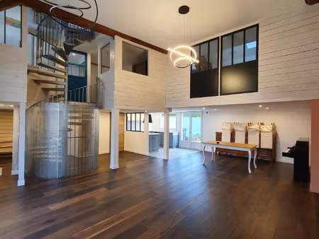 loft de caractère - 170m2 d'inspiration et de lumière - 3 ch