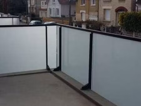 location appartement 2 pièces à caen (14000) : à louer 2 pièces / 44m² caen