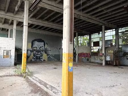 locaux industriels à réhabiliter