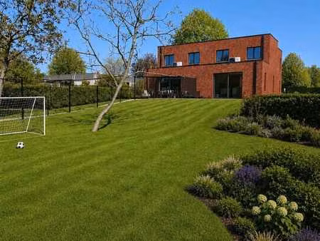 nieuwbouw halfopen / 595m² / zuidgerichte landelijke tuin
