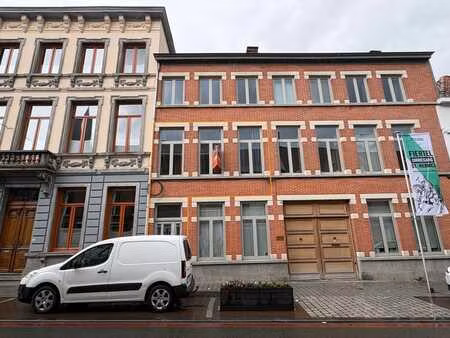 maison dans le centre de renaix