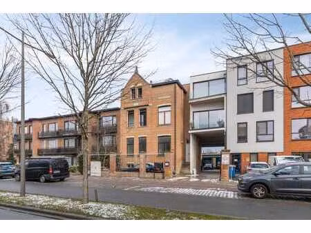 unité pme avec bureau à louer à schoten